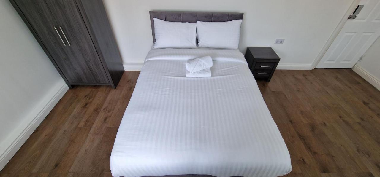 Apartment In Wakefield City Centre Esterno foto