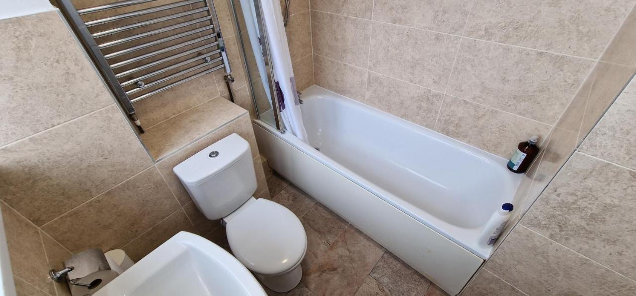 Apartment In Wakefield City Centre Esterno foto